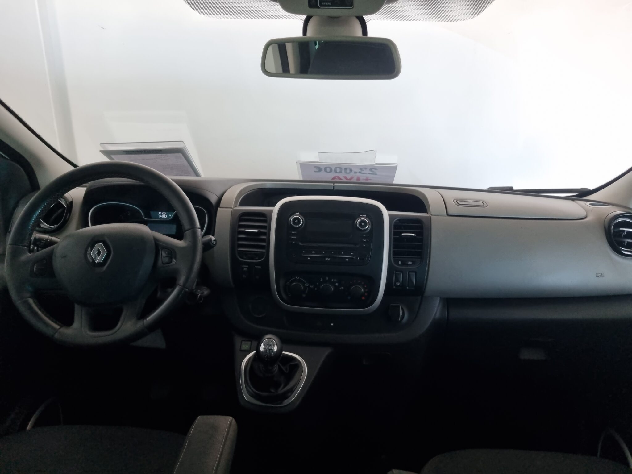 RENAULT Trafic Passenger Largo En. dCi 92 kW125 CV E6