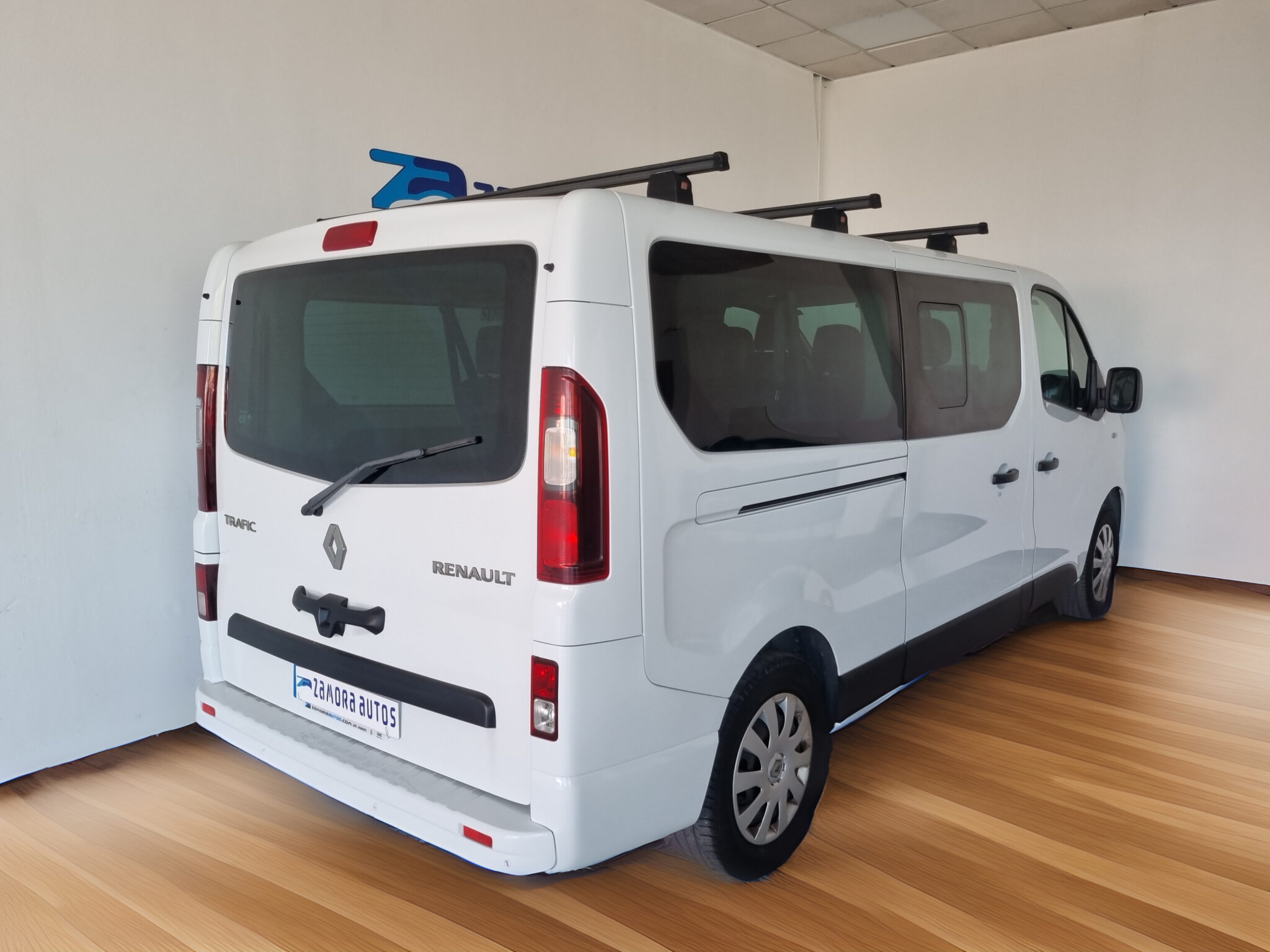 RENAULT Trafic Passenger Largo En. dCi 92 kW125 CV E6