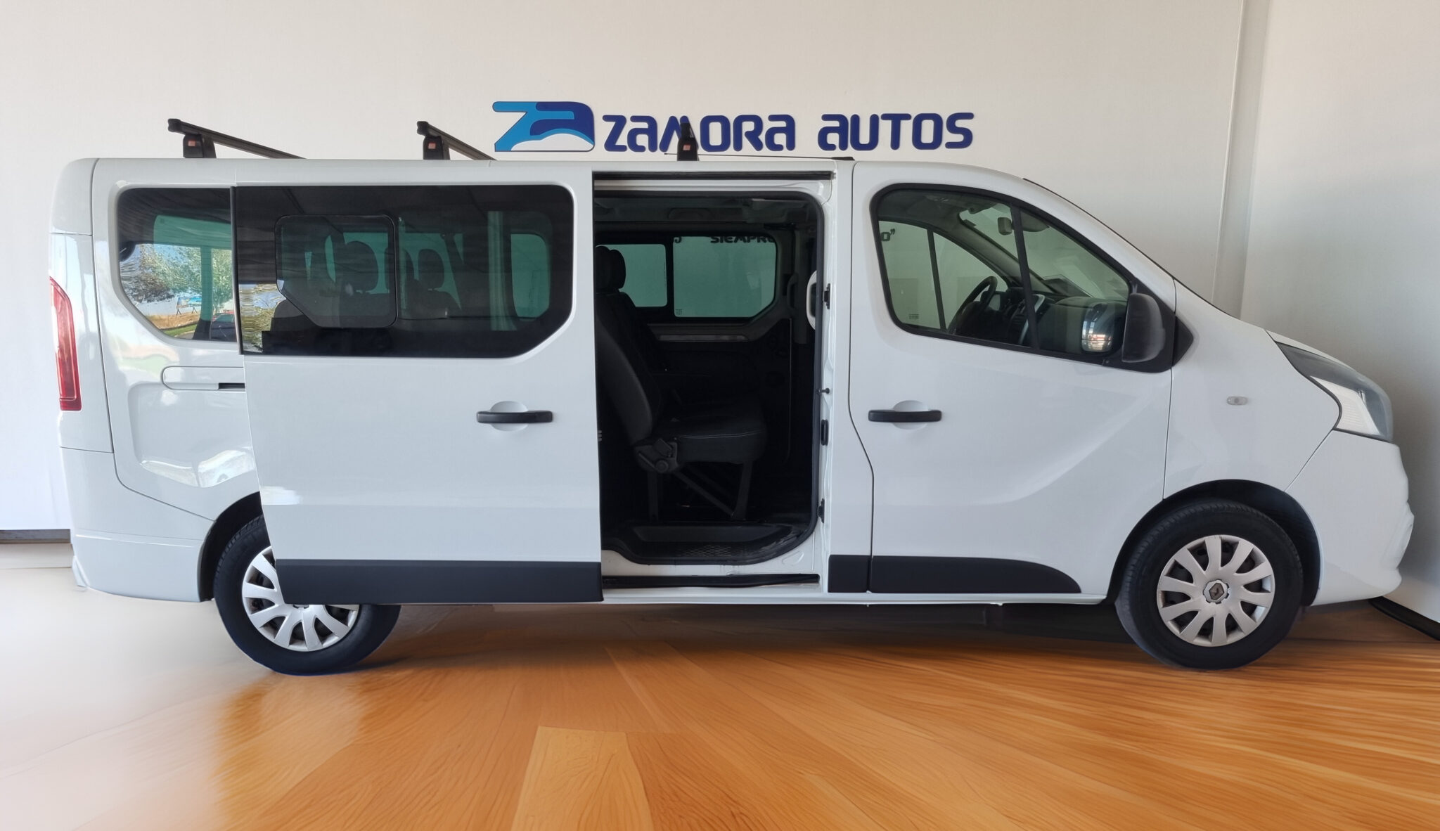 RENAULT Trafic Passenger Largo En. dCi 92 kW125 CV E6