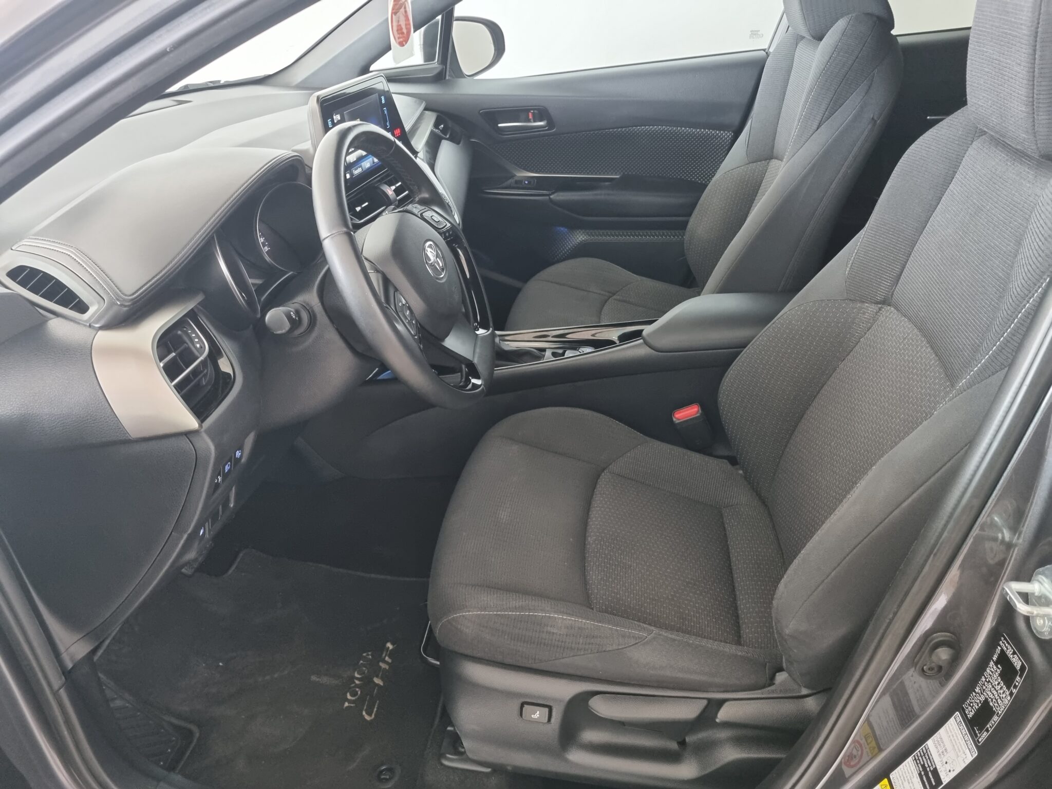 TOYOTA C-HR 1.8 125H Advance