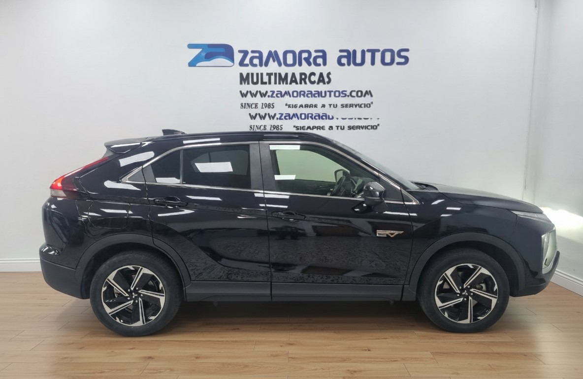 MITSUBISHI Eclipse Cross 2.4 PHEV Kaiteki Auto 4WD