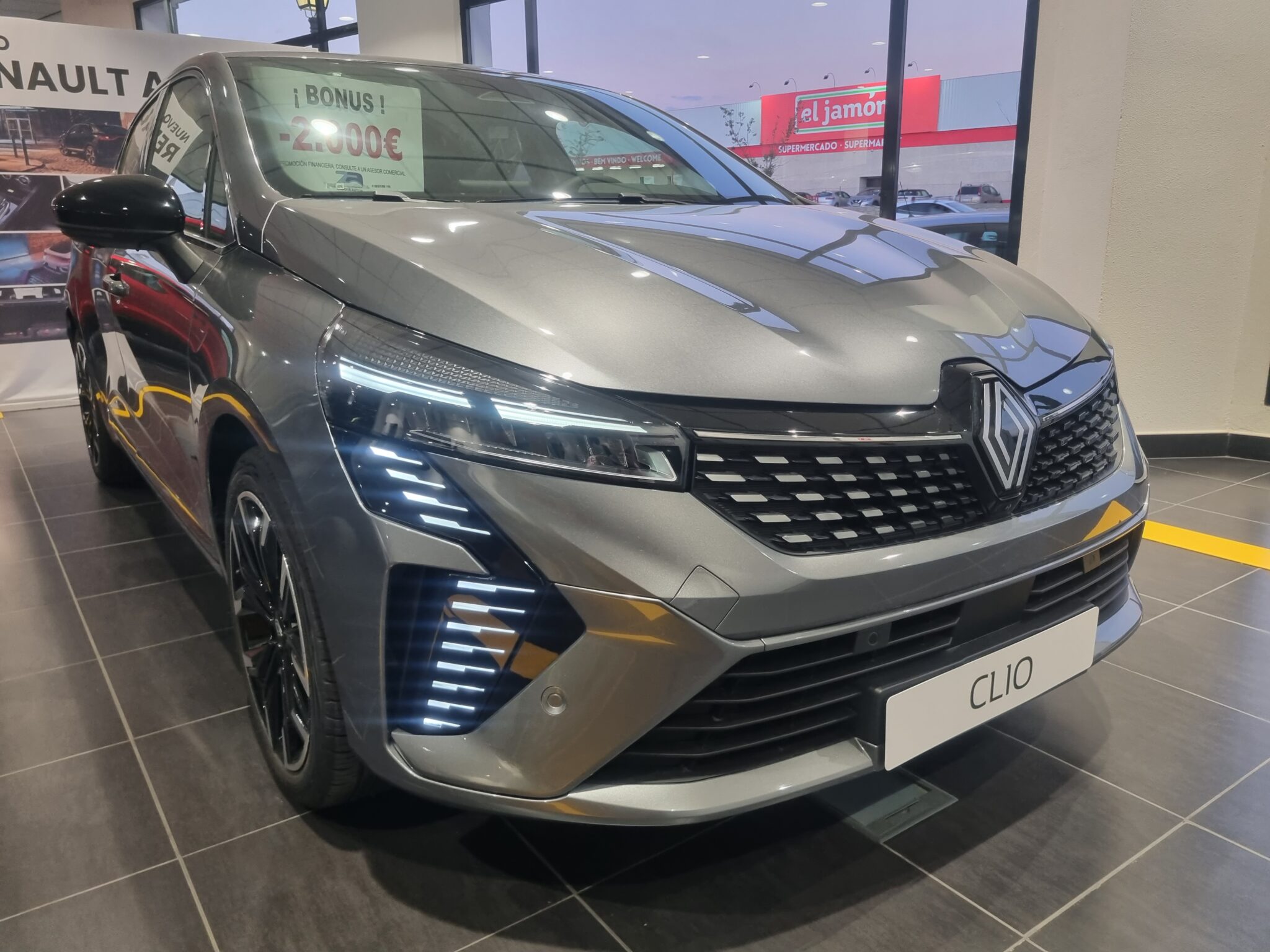 RENAULT Captur techno ETech full hybr.105 kW145CV