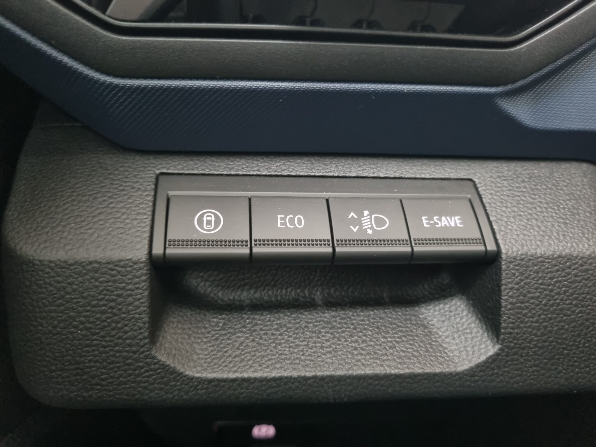 DACIA Bigster Expression hybrid 155