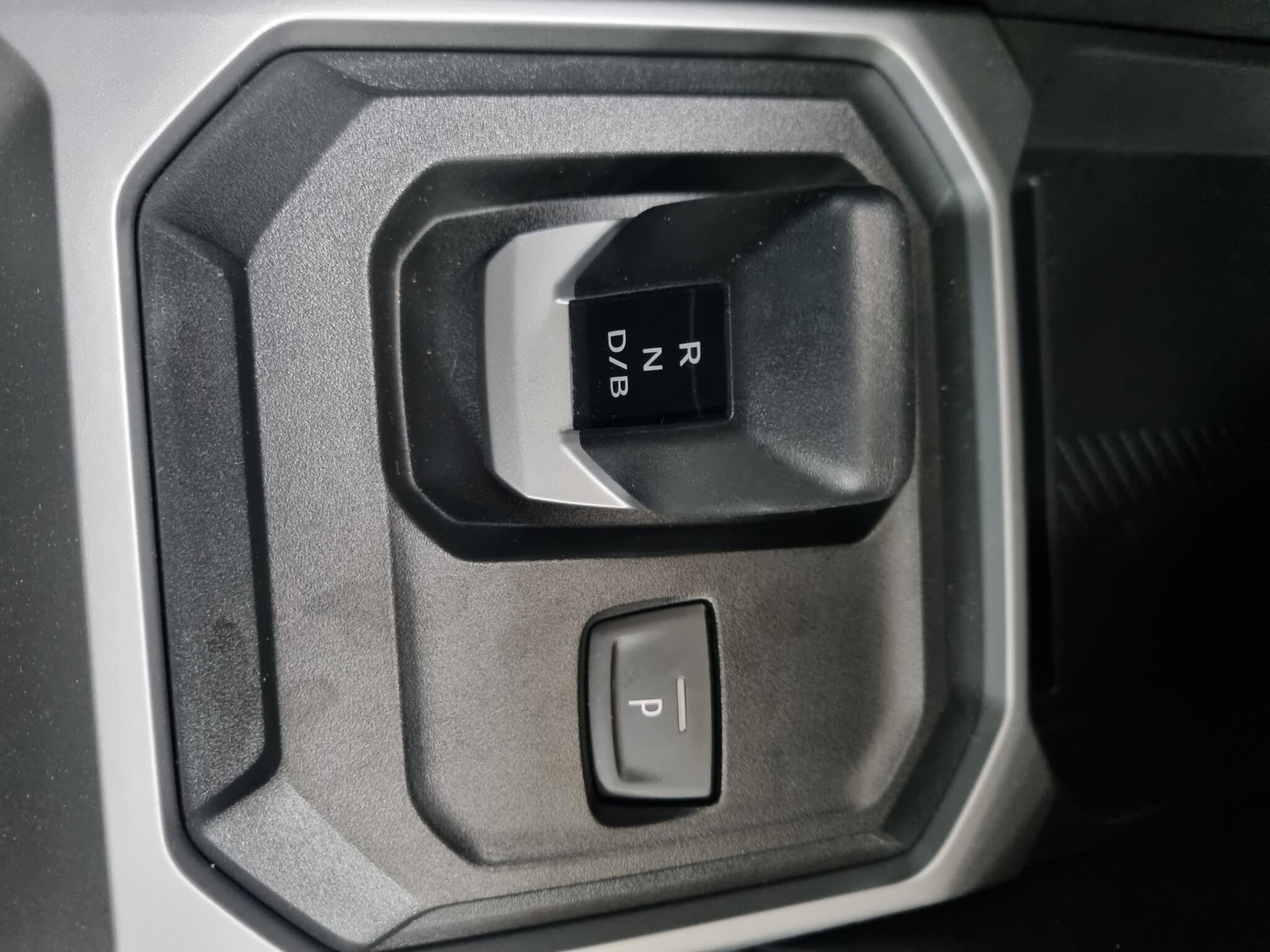 DACIA Bigster Expression hybrid 155